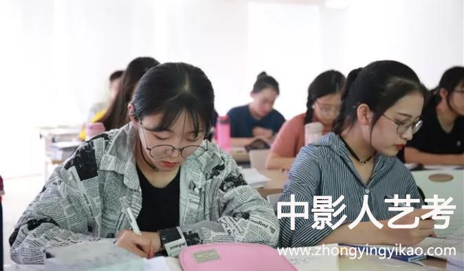 中影人編導(dǎo)課堂.jpg
