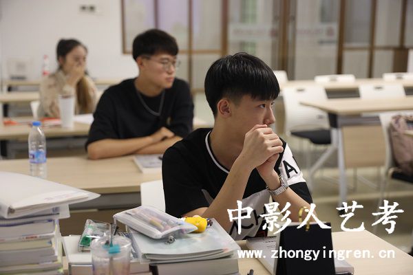 參加編導藝考需要多少錢?