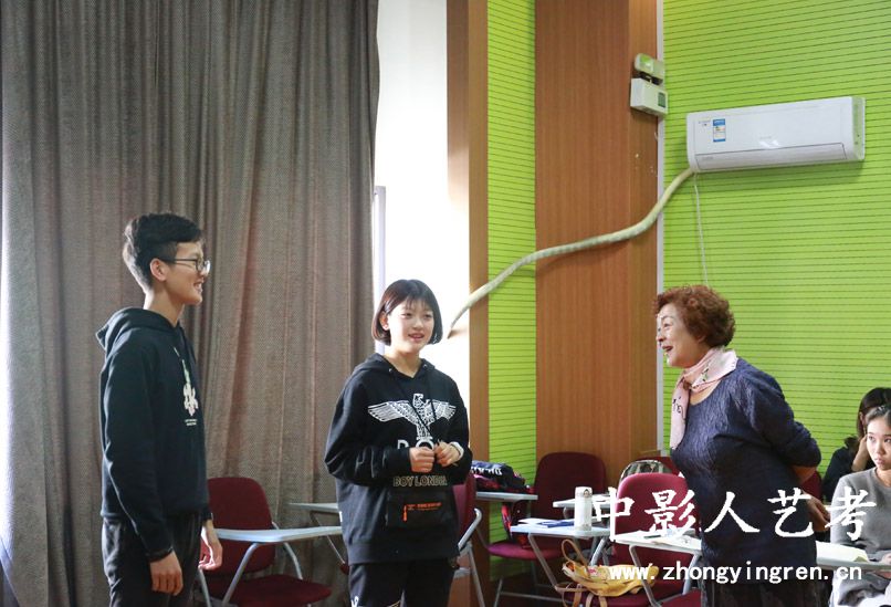 臺詞和潛臺詞 臺詞與潛臺詞